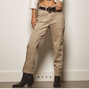 Anthropologie/PILCRO Mid-Rise Relaxed-Leg Jeans Leopard Print Size 27